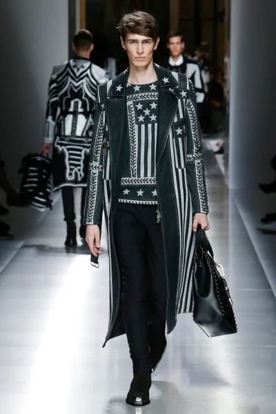 Look 9
